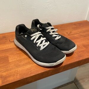 Strike mvmnt haze trainer shoes